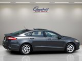 Used 2016 Ford Fusion SE image 3