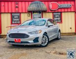 Used 2019 Ford Fusion SE image 2