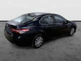 Used 2020 Toyota Camry LE image 4