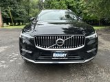 Certified 2022 Volvo XC60 B5 Inscription image 3