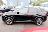 Used 2023 Nissan Rogue SV image 2