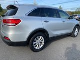 Used 2017 Kia Sorento LX image 5