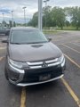 Used 2018 Mitsubishi Outlander ES image 2