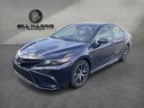 Used 2022 Toyota Camry SE image 2
