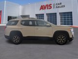 Used 2023 GMC Acadia SLT image 5