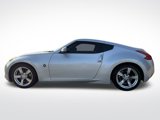 Used 2009 Nissan 370Z Touring image 2