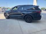 Used 2023 Ford Explorer ST image 2