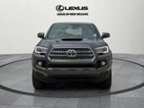 Used 2017 Toyota Tacoma TRD Sport image 3