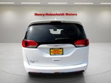 Used 2019 Chrysler Pacifica Touring-L Plus w/ Advanced Safetytec Group image 3