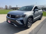 Used 2022 Volkswagen Taos SE image 2