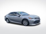 Used 2020 Toyota Camry LE image 3