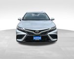 Used 2022 Toyota Camry SE image 2
