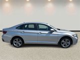 Used 2022 Volkswagen Jetta SE image 4