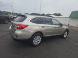 Used 2017 Subaru Outback 2.5i Premium image 3