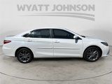 Used 2017 Toyota Camry SE image 6