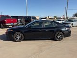 Used 2023 Toyota Camry SE image 4