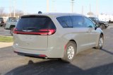 New 2025 Chrysler Pacifica Select image 3
