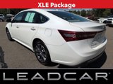 Used 2017 Toyota Avalon XLE image 3