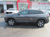 Used 2019 Jeep Cherokee Limited image 2