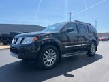 Used 2011 Nissan Pathfinder LE image 3