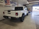 New 2025 Jeep Gladiator Sport image 3