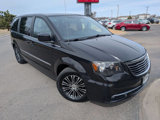 Used 2014 Chrysler Town & Country S image 3