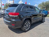 Used 2017 Jeep Grand Cherokee Overland image 3