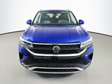 Used 2023 Volkswagen Taos SE image 2