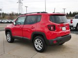 Used 2018 Jeep Renegade Latitude w/ Cold Weather Group image 5