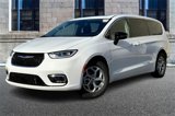 New 2024 Chrysler Pacifica Limited image 2