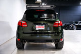 Used 2012 Porsche Cayenne Turbo image 4
