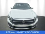 Used 2023 Volkswagen Jetta SE image 2