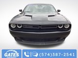 Used 2022 Dodge Challenger SXT image 2