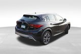 Used 2018 INFINITI QX30 Premium image 3