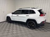 Used 2016 Jeep Cherokee Sport image 5