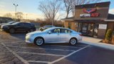 Used 2015 Lexus ES 300h w/ Navigation System Package image 4