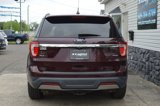 Used 2019 Ford Explorer XLT w/ Equipment Group 202A image 4