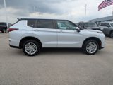 Used 2022 Mitsubishi Outlander ES image 2