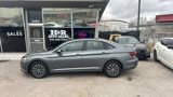 Used 2019 Volkswagen Jetta SE image 2