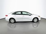 Used 2022 Toyota Corolla LE image 4
