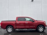 Used 2018 Nissan Titan SV image 2