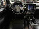 Used 2019 Volvo XC40 T5 Momentum image 2
