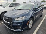 Used 2021 Chrysler Pacifica Touring-L image 2