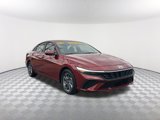 Used 2024 Hyundai Elantra SEL image 4