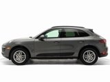 Certified 2018 Porsche Macan image 2
