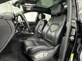 Certified 2023 Porsche Macan Turbo image 5
