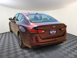 Used 2023 Nissan Altima 2.5 SV image 3