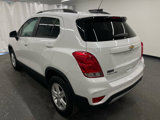Used 2022 Chevrolet Trax LT w/ LT Convenience Package image 3