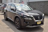 Used 2021 Nissan Rogue SV image 2