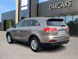 Used 2017 Kia Sorento LX image 3